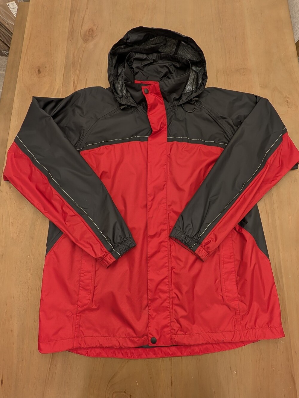 Sierra Sport Mens Raincoat Waterproof Windproof Red Black Hooded Jacket Medium